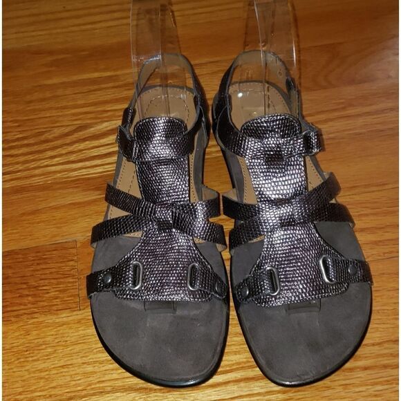 Easy Spirit Halonas Slingback Sandals - Picture 2 of 6